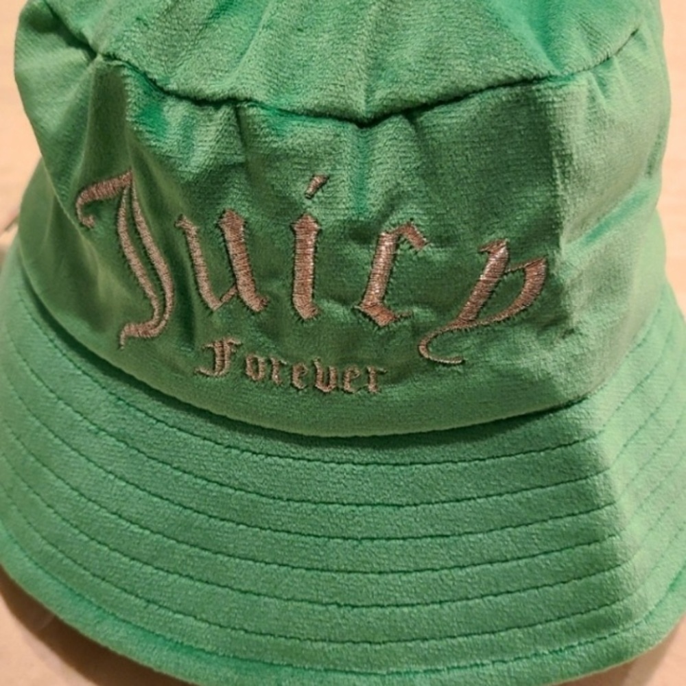 JUICY COUTURE BUCKET HATS NWT - Picture 2 of 2